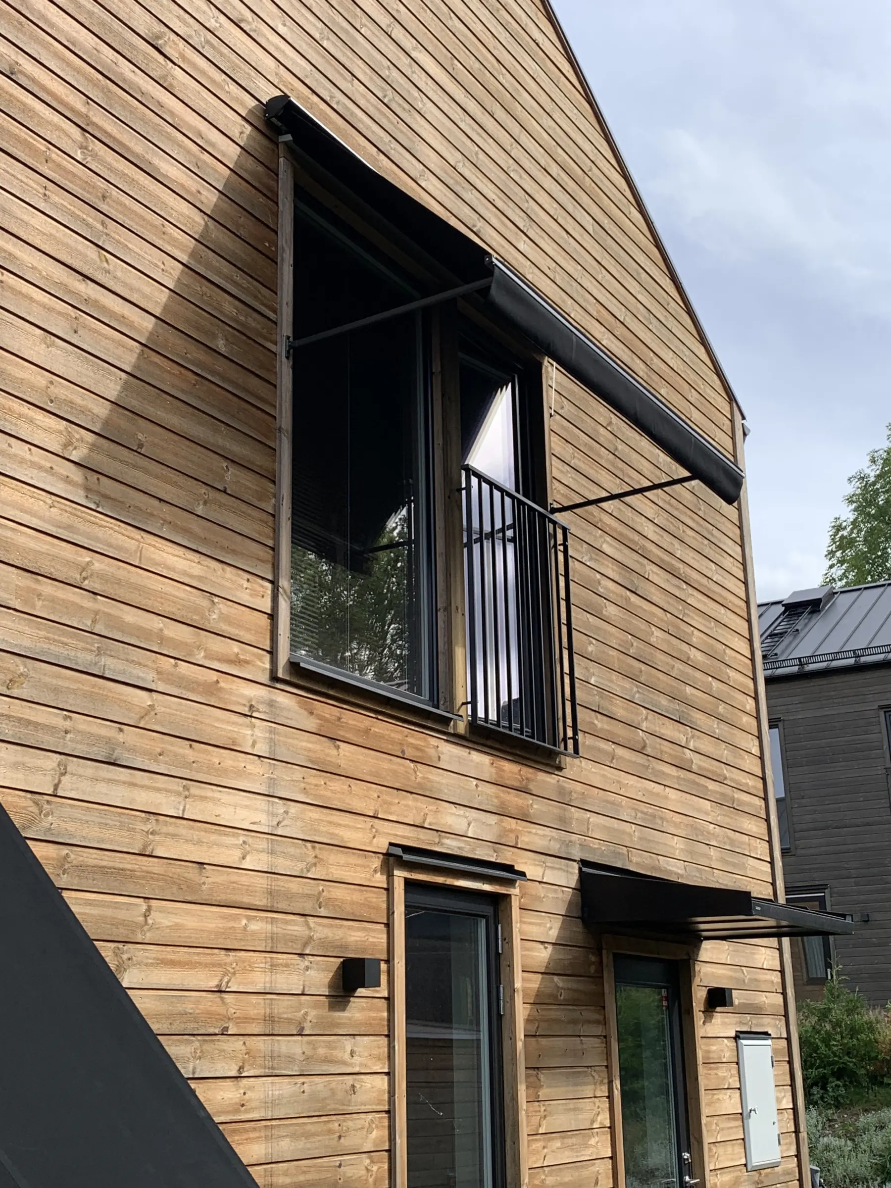 Fönstermarkis F320